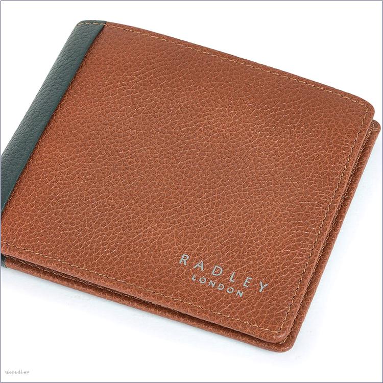  BAGRadleyUK Dean Street, Medium Bifold Wallet