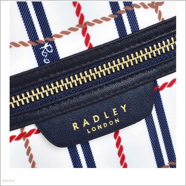  BAGRadleyUK Finsbury Park - Rope Check, Medium Ziptop Backpack