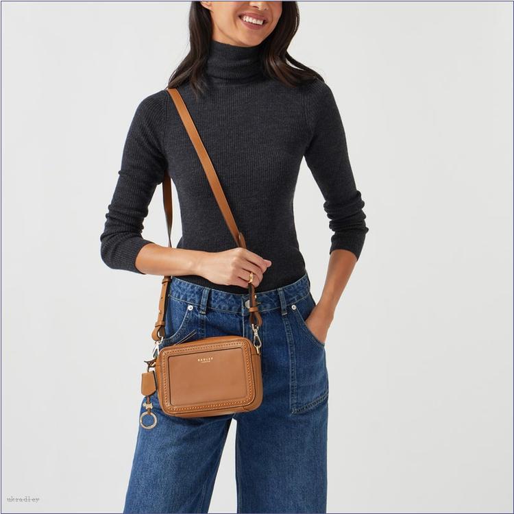  BAGRadleyUK Marston Mews, Mini Zip Around Crossbody